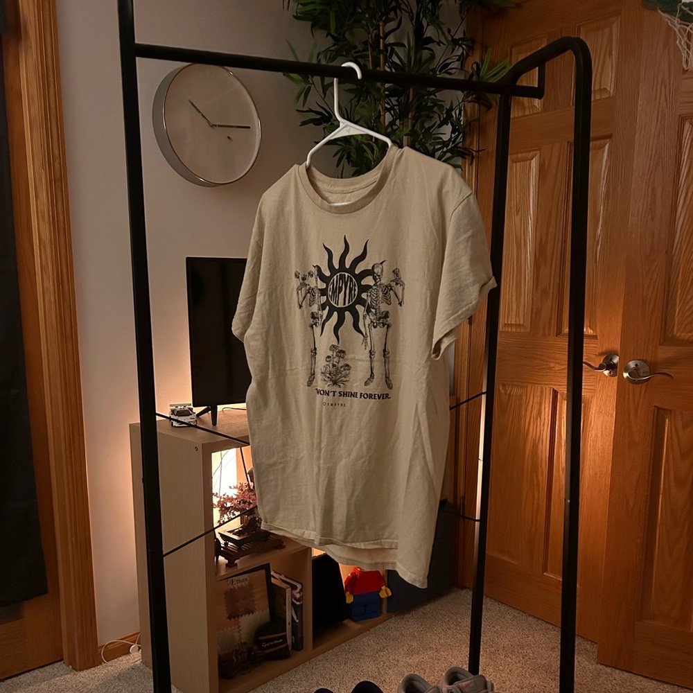 Empyre Men's Large T-shirt